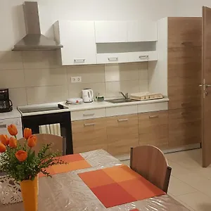 Apartman Orange Brist, Pula